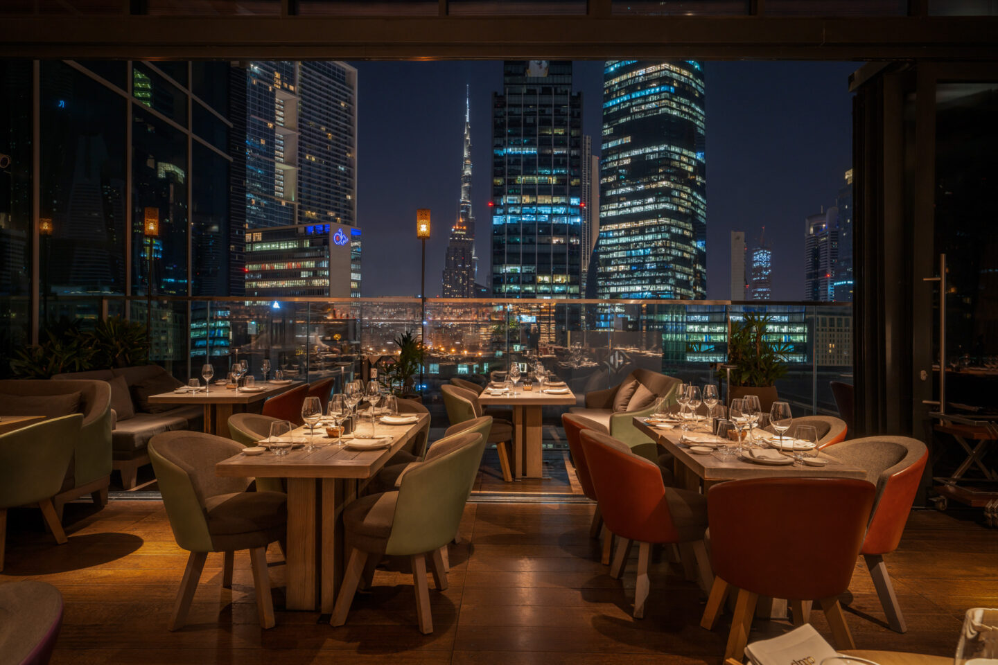 Boasting the largest rooftop terrace in DIFC, which offers unparalleled 180-degree panoramic views of Dubai’s stunning skyline